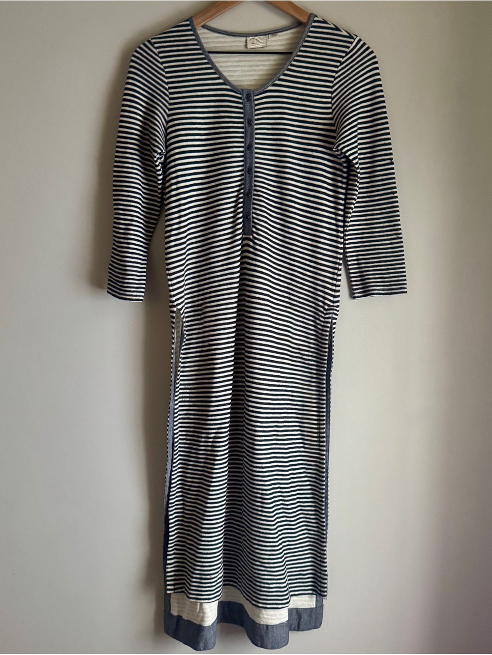 Anthropologie Postmark 9-H15 Sweater Dress Navy Blue White Stripe Slits Small